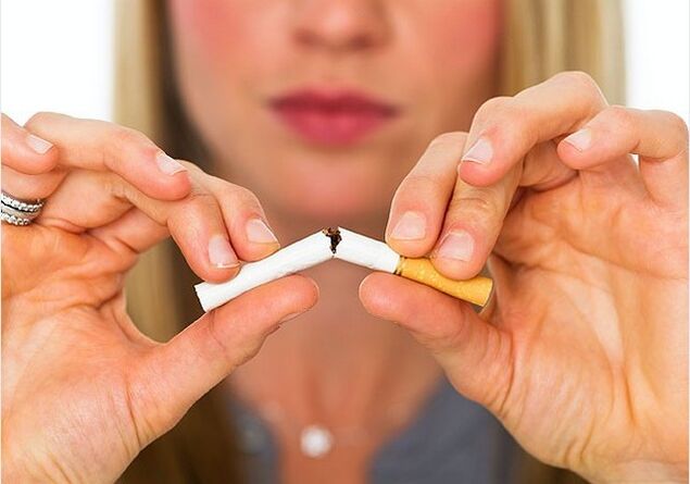Alena Kera padomi palīdzēs sievietēm atmest smēķēšanu