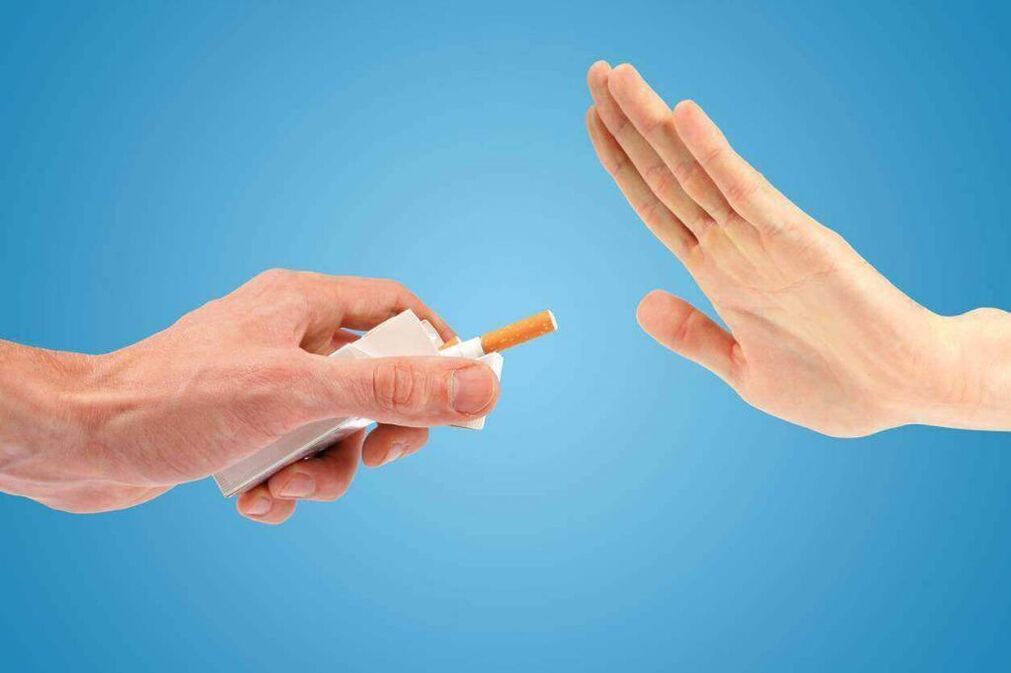Smēķēšanas atteikšanās un izmaiņas ķermeņa fotoattēlā 1